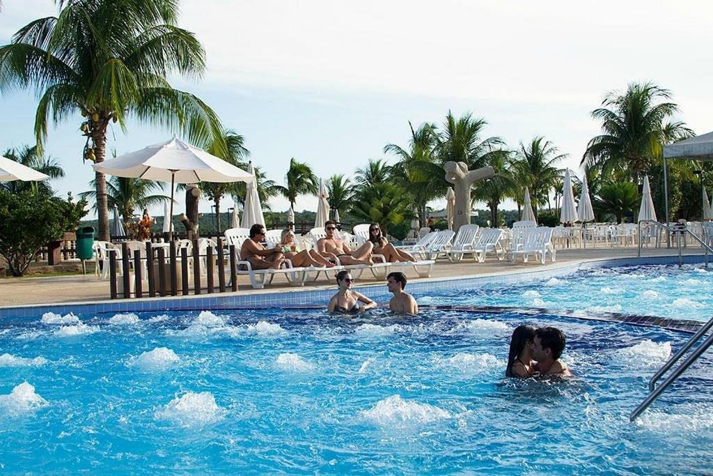 Nautico Flat Com Acesso Ao Clube Nautico Praia- Caldas Novas Kültér fotó